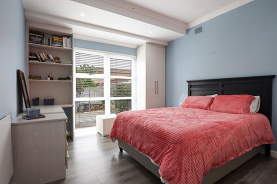 To Let 4 Bedroom Property for Rent in Monte Vista Western Cape